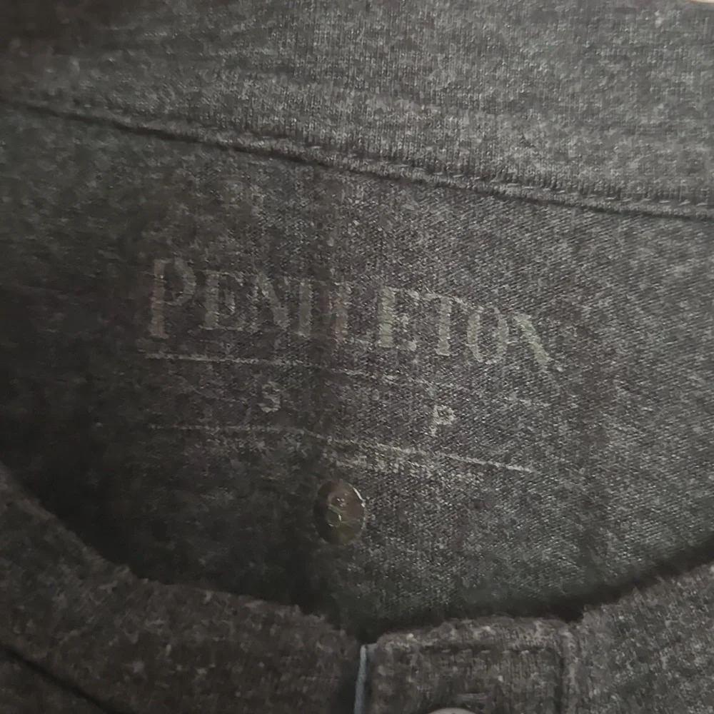 Pendleton Henley - Picture 4 of 5